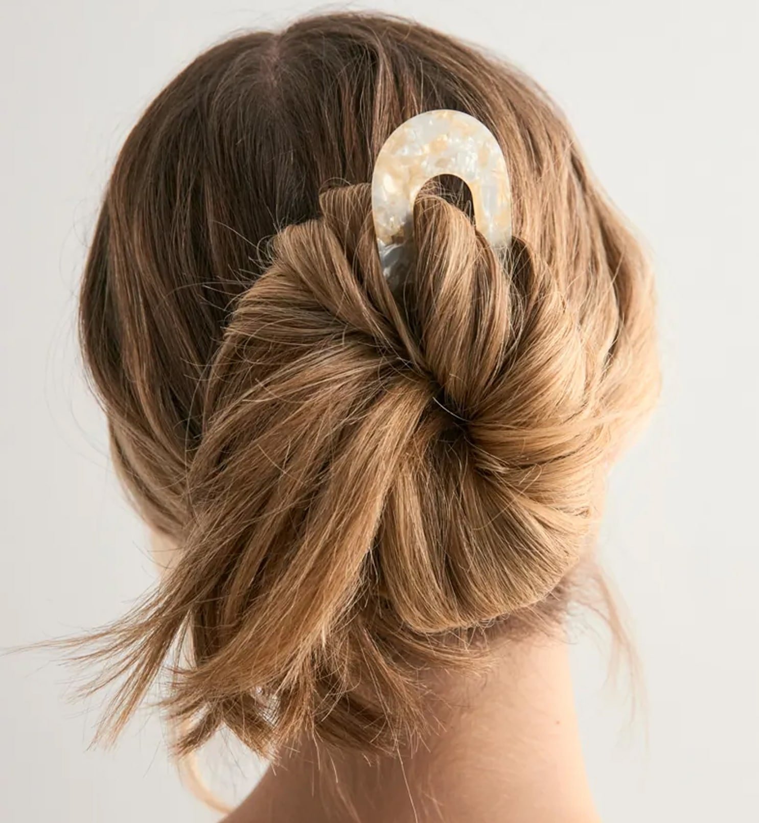 pearl-effect-hair-clip