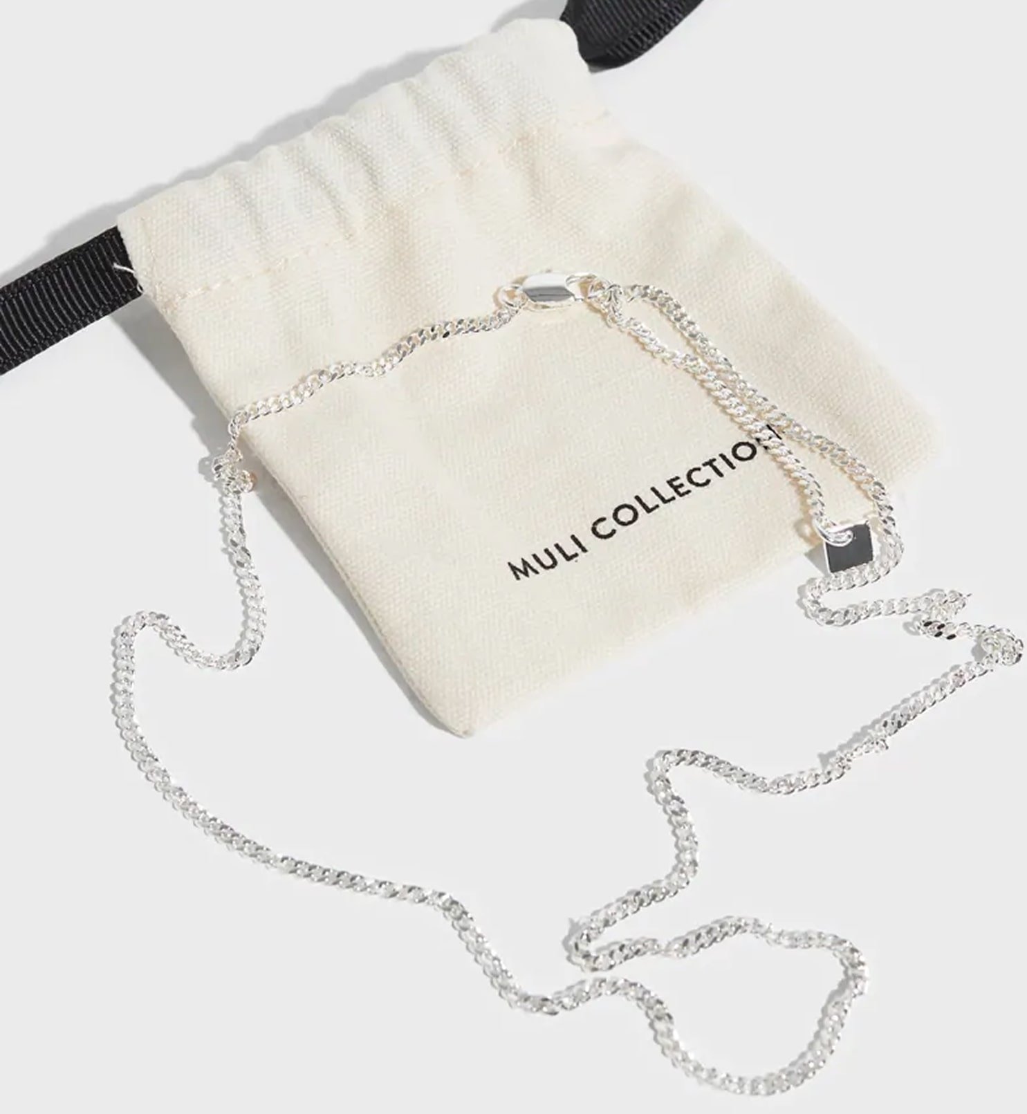 minimalist-silver-chain-necklace