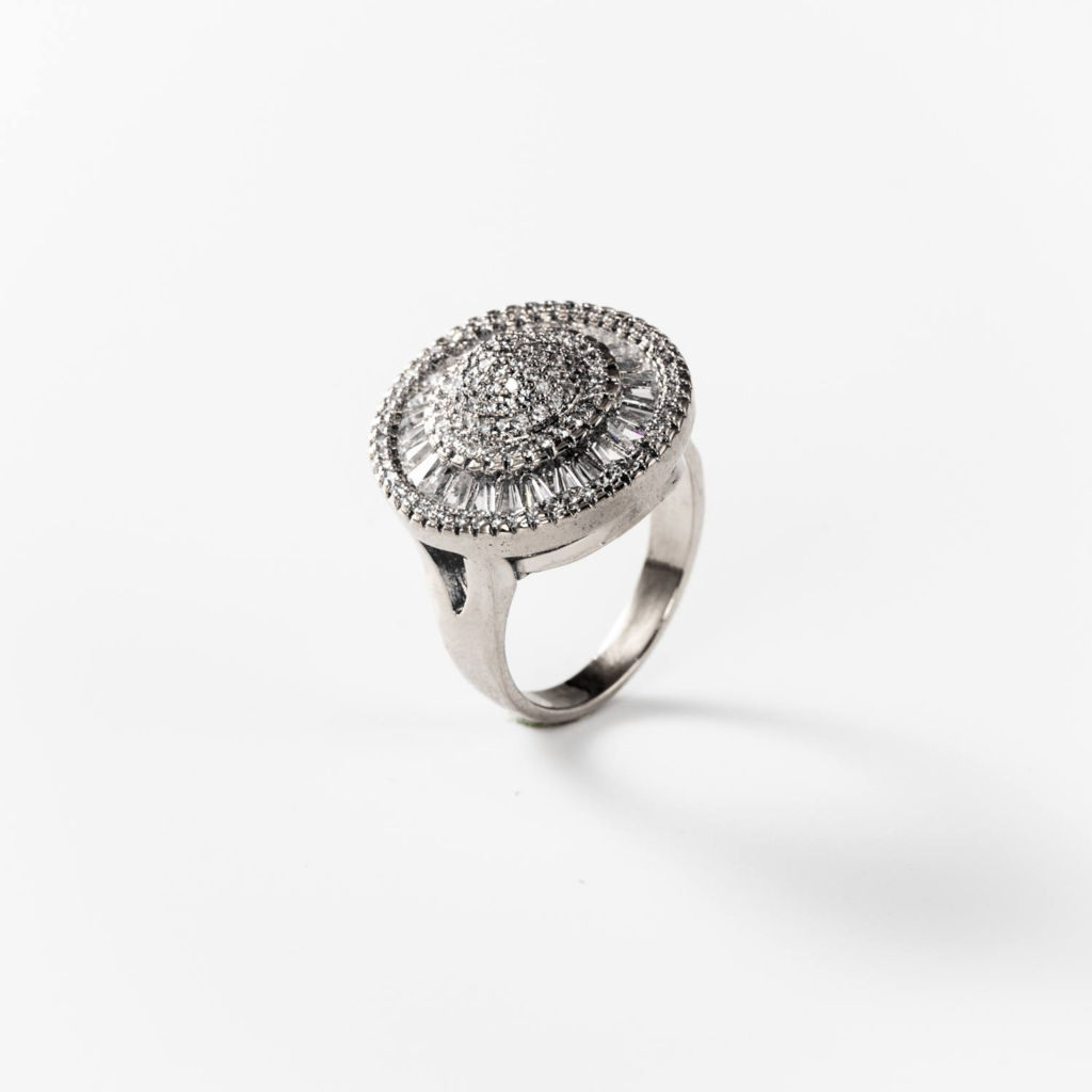Bague vintage brillante en métal rhodié