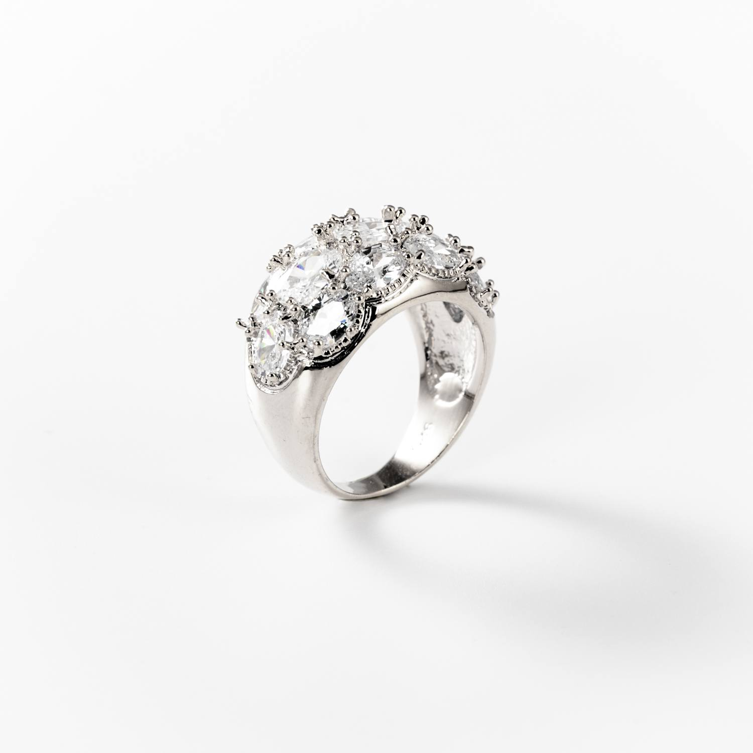 bague-tempete-de-diamants-en-metal-rhodie